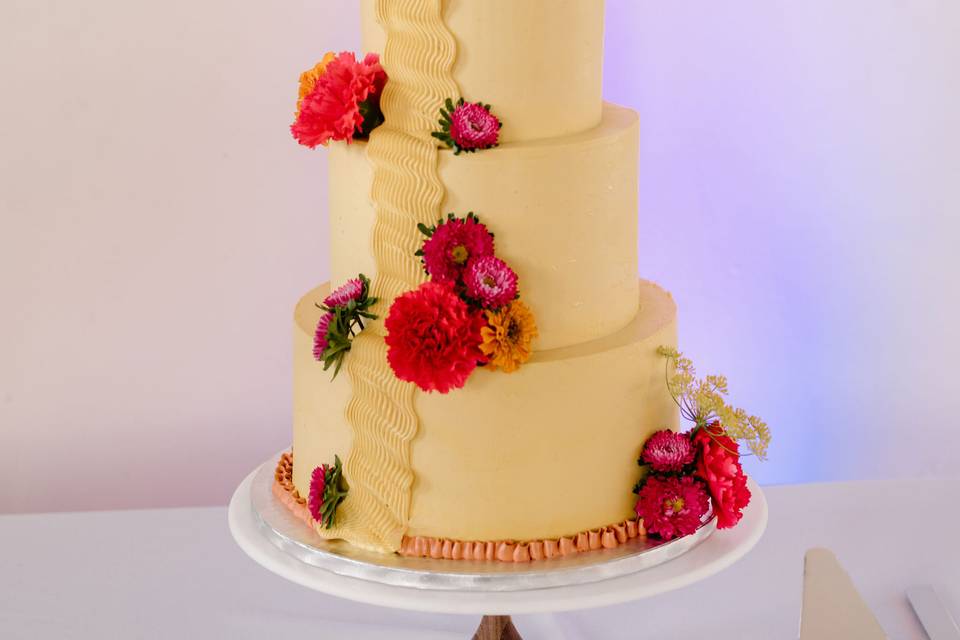Custom Cakes - Lilac Patisserie, Santa Barbara Bakery & Café | Butterfly birthday  cakes, Birthday cake for mum, Extravagant wedding cakes