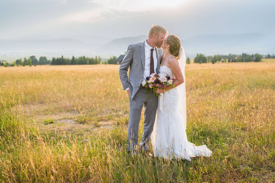 Mr & Mrs Golden Hour Session
