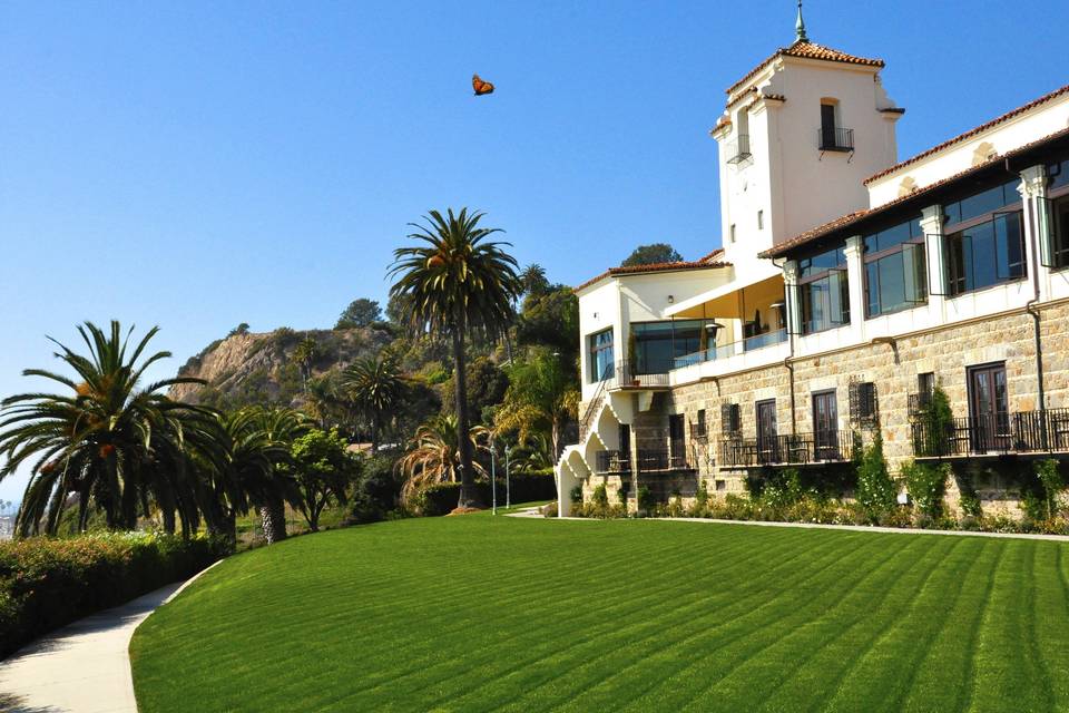 Exterior view of Bel-Air Bay Club