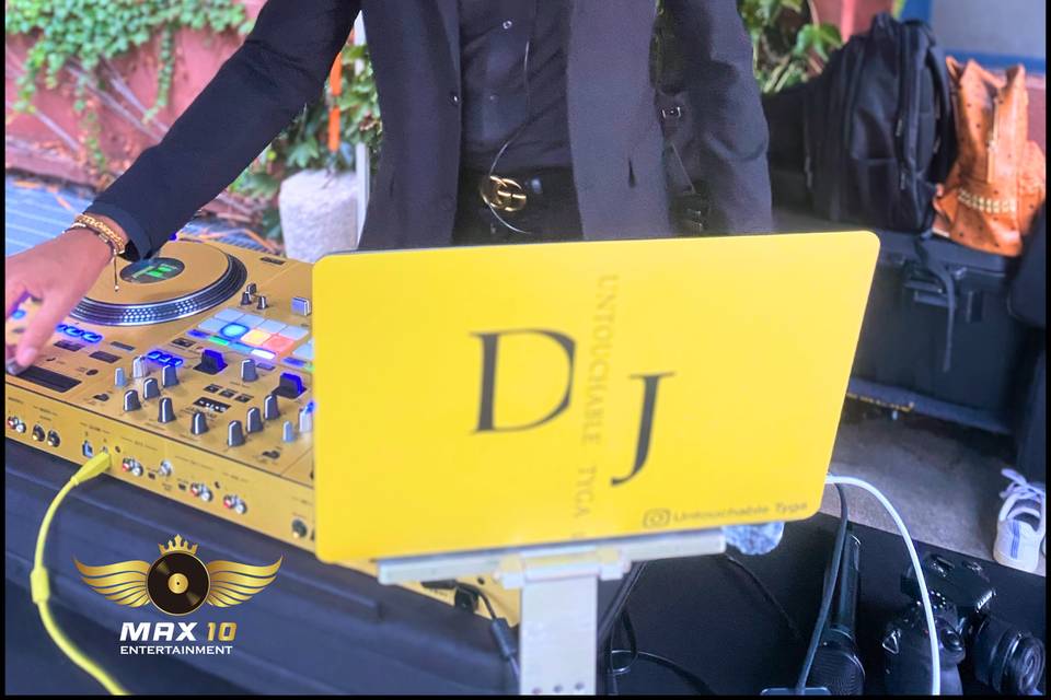 DJ Tyga on the 1's & 2's