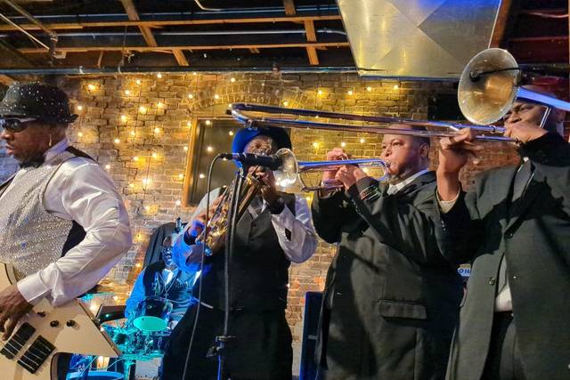 Horn players