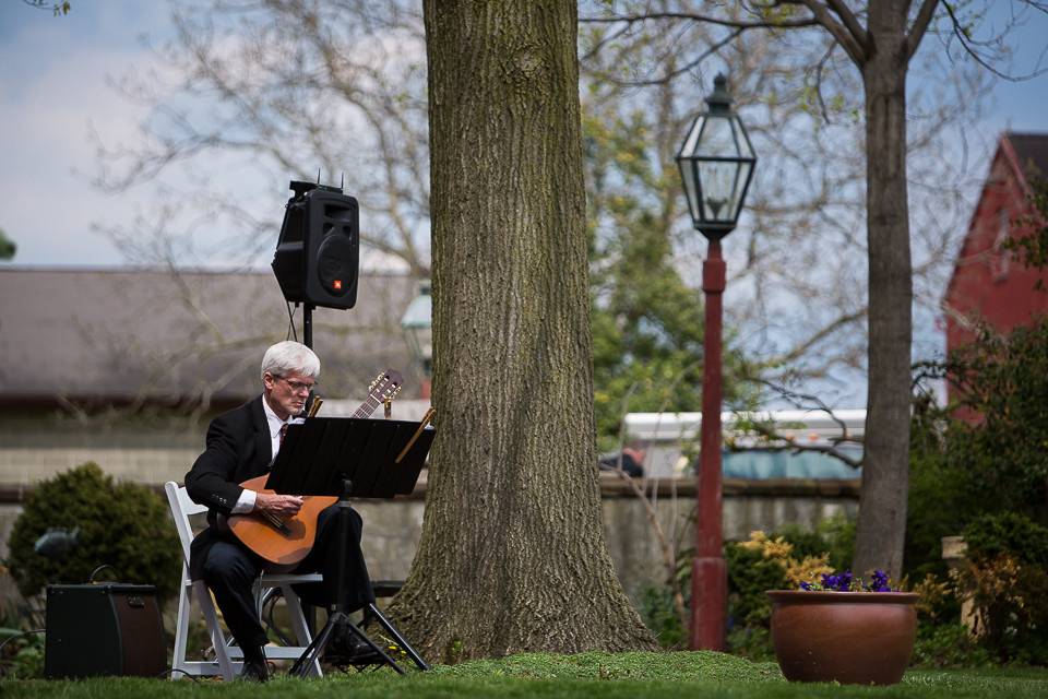 Jonathan Kunkle Classical Guitarist