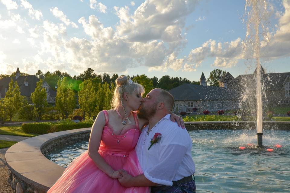 Bride and Groom Fountain 4