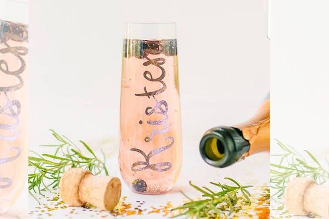 Personalized Wine Flutes