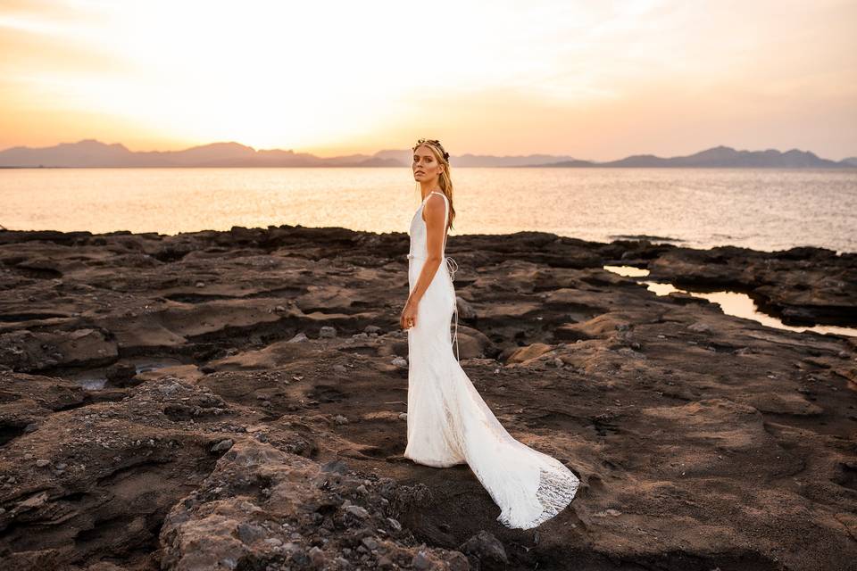 Sunset bride pictures