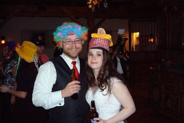 Newlyweds with hats