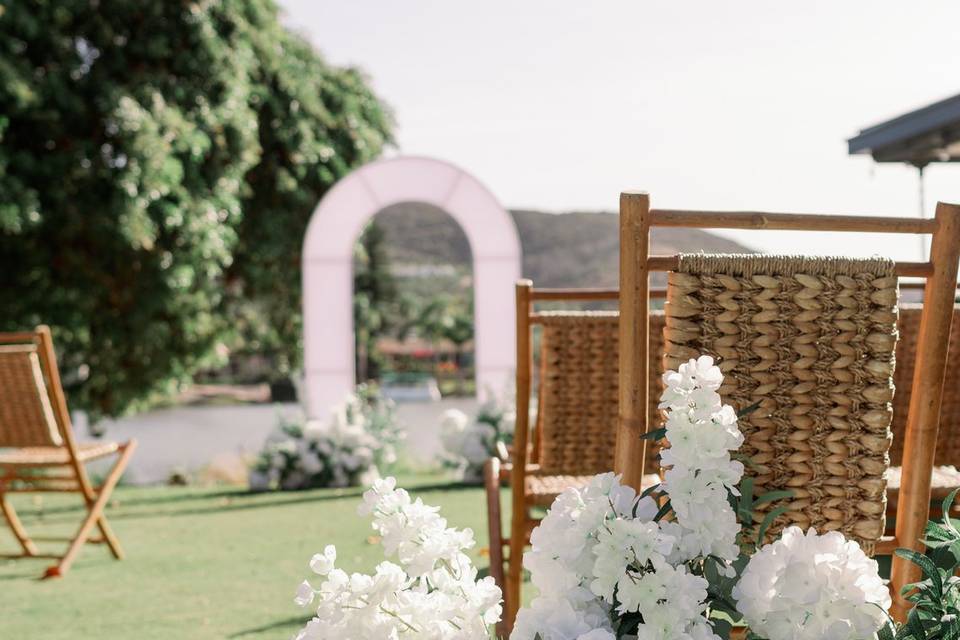 Lake House Microwedding