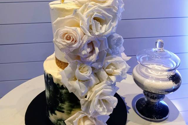 Wedding Cake Decor