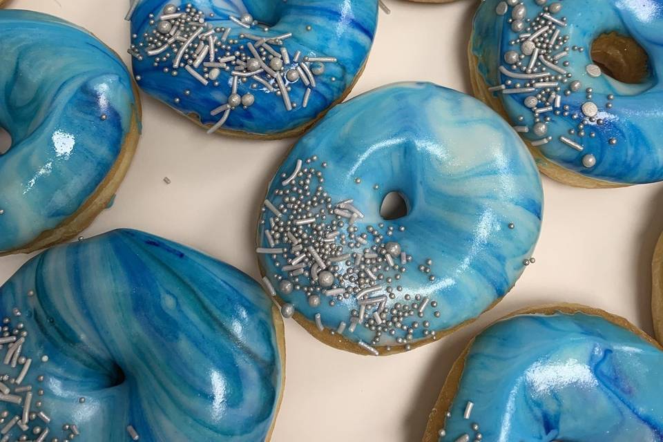 Marble donuts