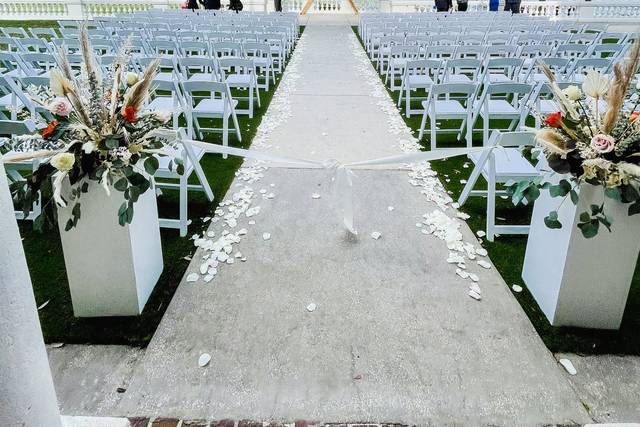 Outdoor ceremony