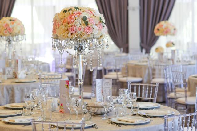 Romantic Crystal Centerpieces