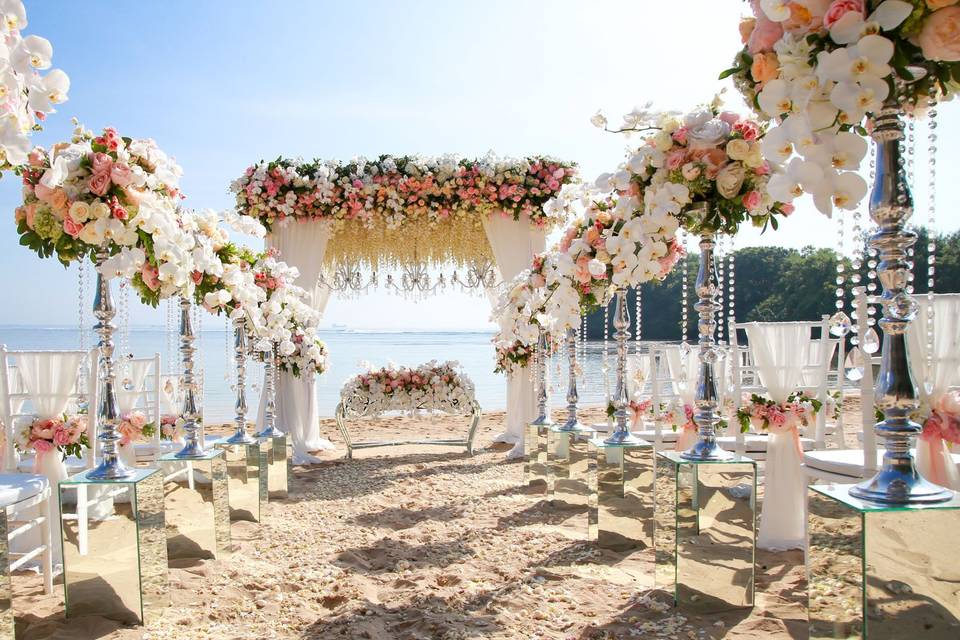Luxe Beachfront Ceremony