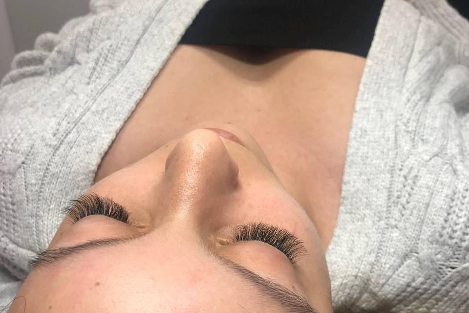 Hybrid Lash Extensions