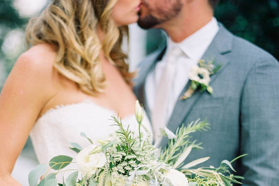 Reception decor | Image courtesy of Amanda Hartfield Photography