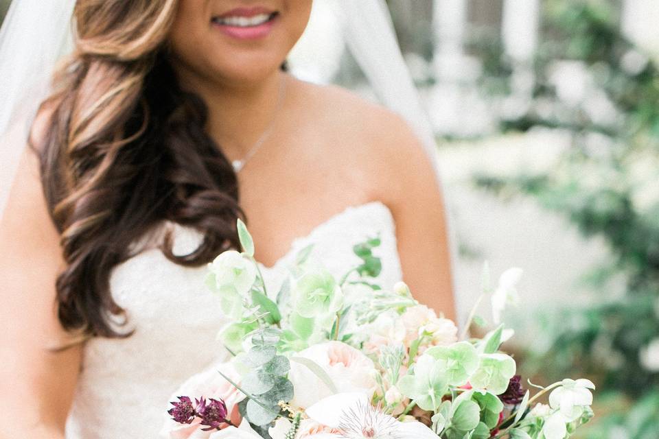 Ester's bridal bouquet | Image courtesy of Amanda Hartfield Photography