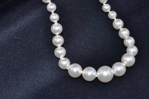 Custom Pearl Knotting