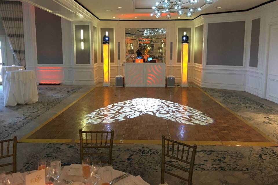 Elegant wedding light projection