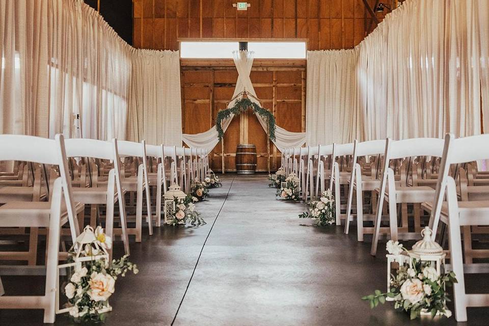 Lantern aisle decor