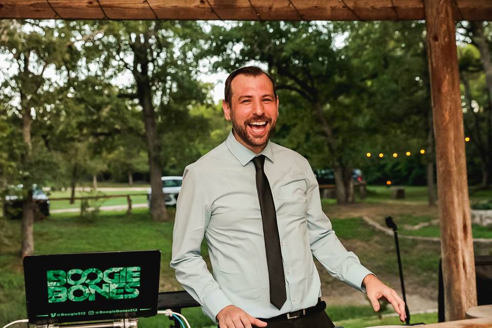 Groomsmen Dancing