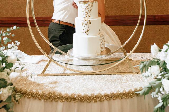 Wedding Cake & Decor