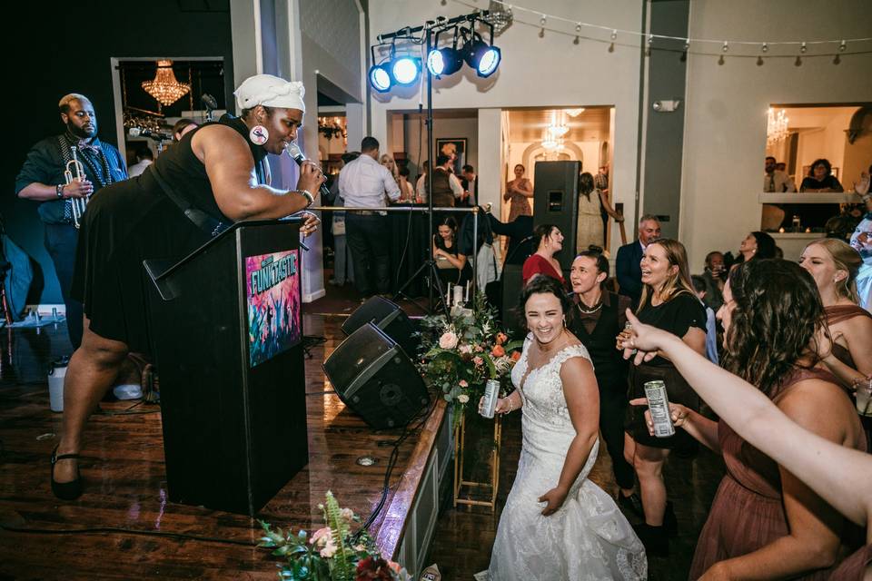 Chicago's best wedding bands