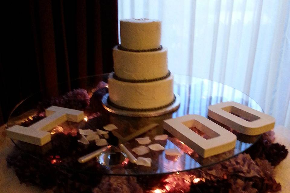I do wedding cake