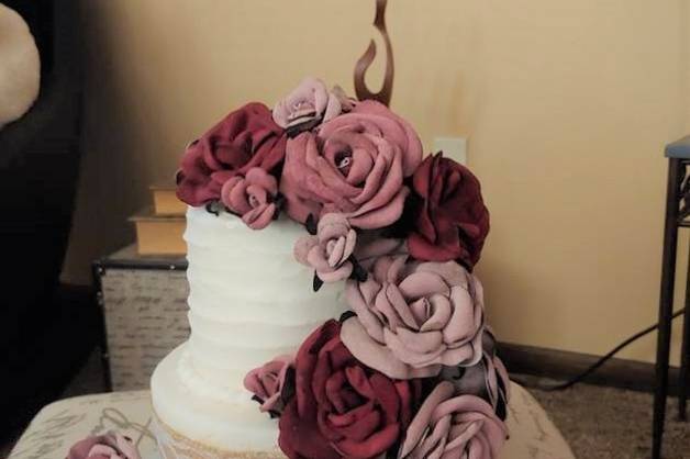 Leather roses on cake