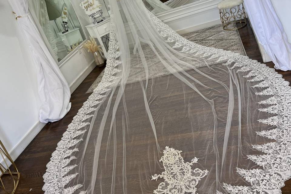 Custom veil