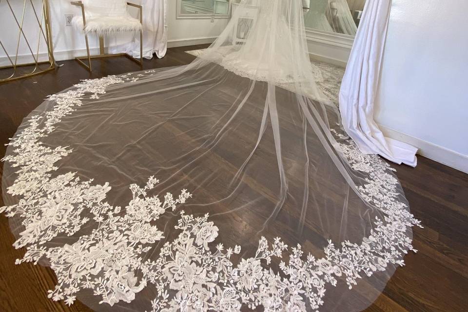 Custom veil