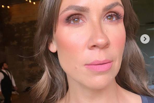 Soft and flattering makeup