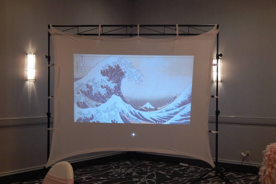 Projection screen