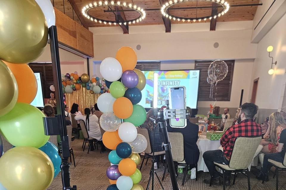 360 Set Up with Balloon Towers