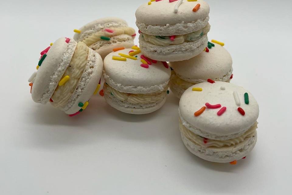 Vanilla Bean Confetti Macarons