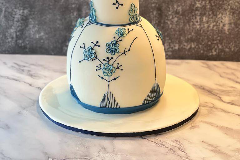 Flower Vase Cake