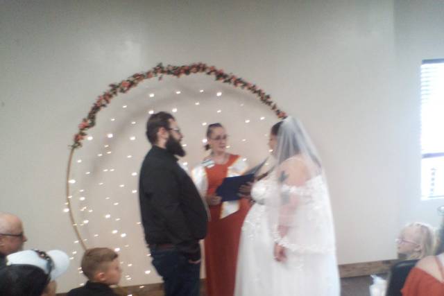 Amanda Ministry & Wedding Officiant