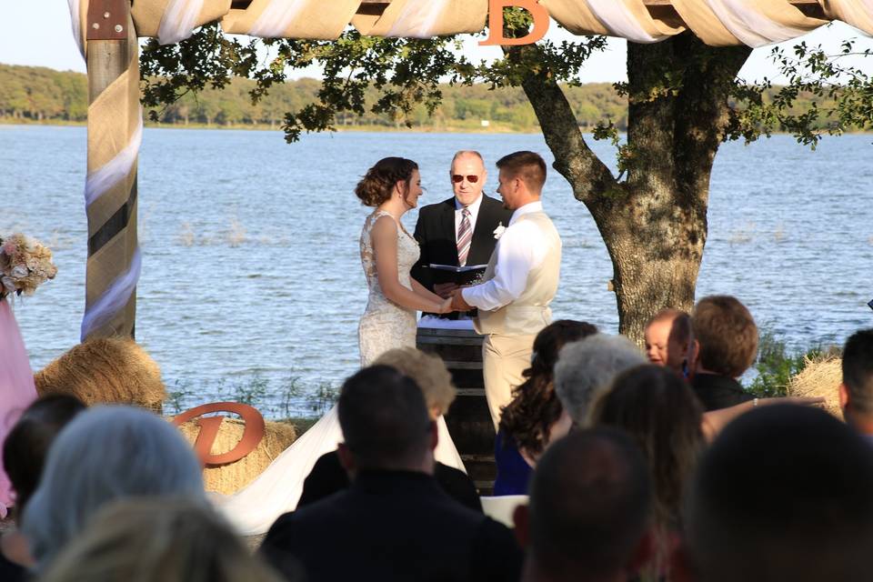 Lakefront wedding