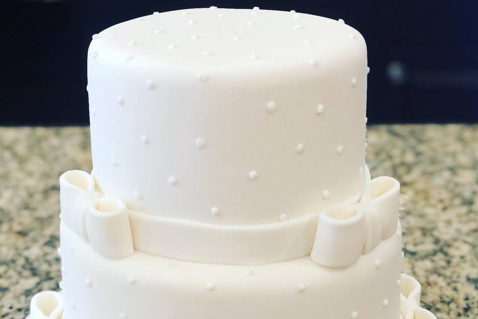 Fondant wedding cake