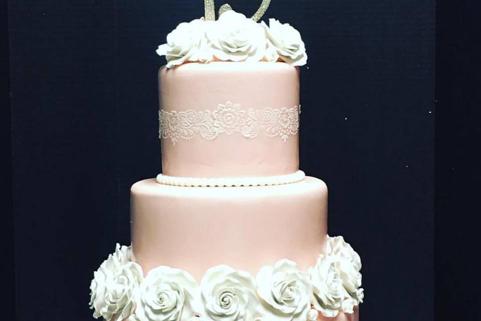 Fondant wedding cake