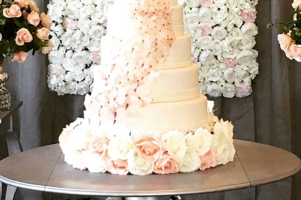 Fondant wedding cake
