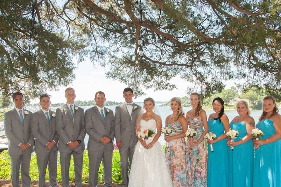 Couple with bridesmaid and groomsmen