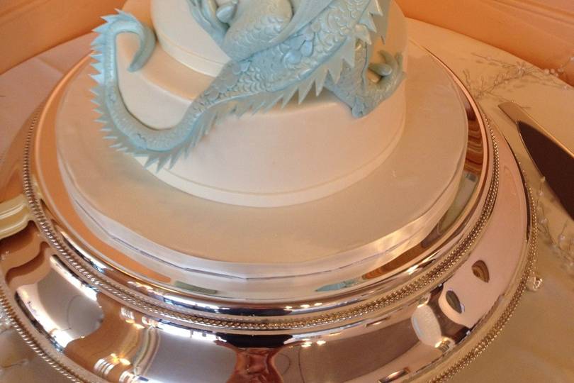 3D dragon wedding cake
