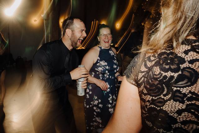 Reception shutter dragging