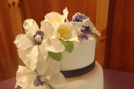 Purple and White Orchids cake