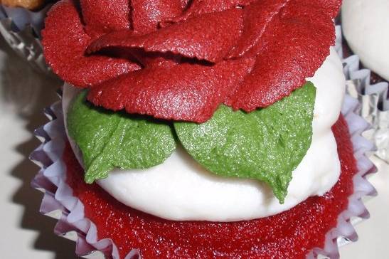 Red Rose in Buttercream on a red velvet cupcake!