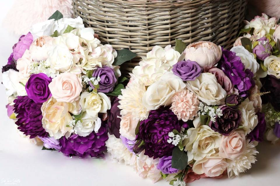 Purple and pink centerpieces