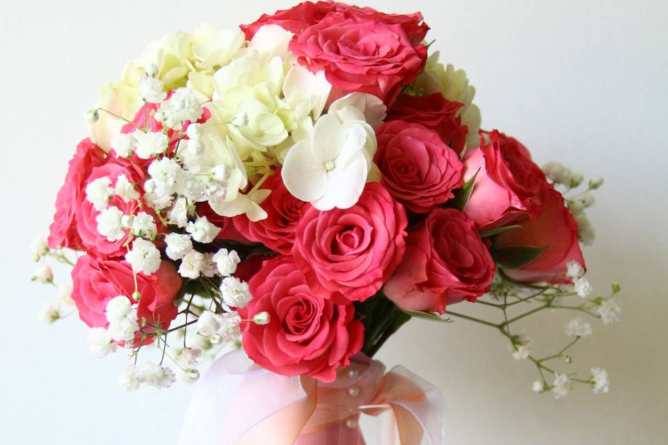 Small rose bouquet