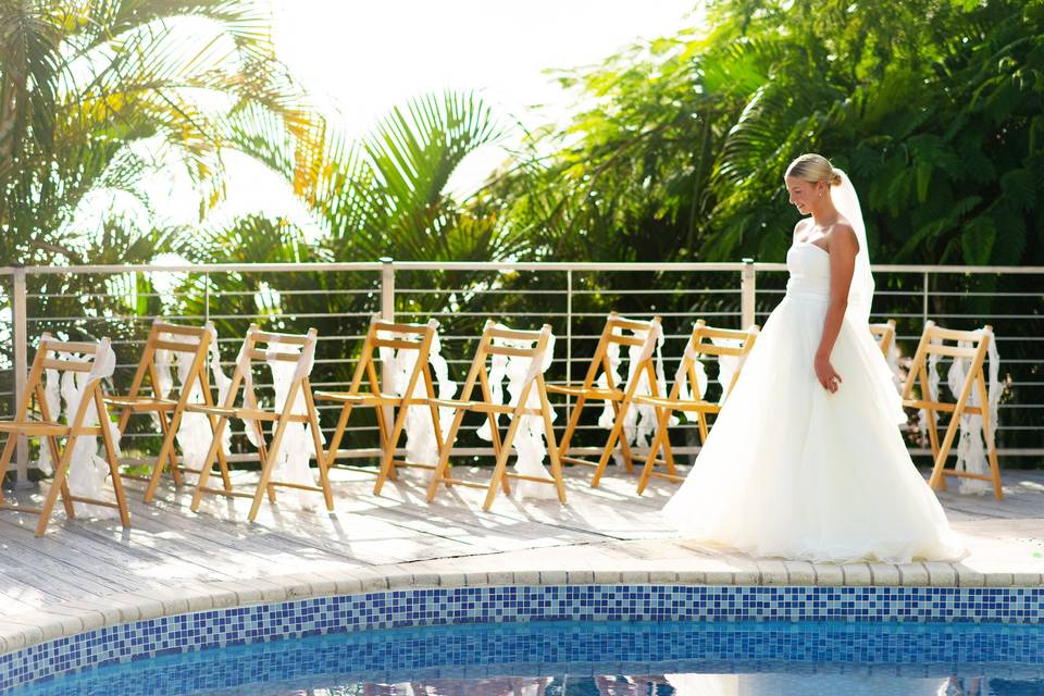 Bride Pool Side Shoot