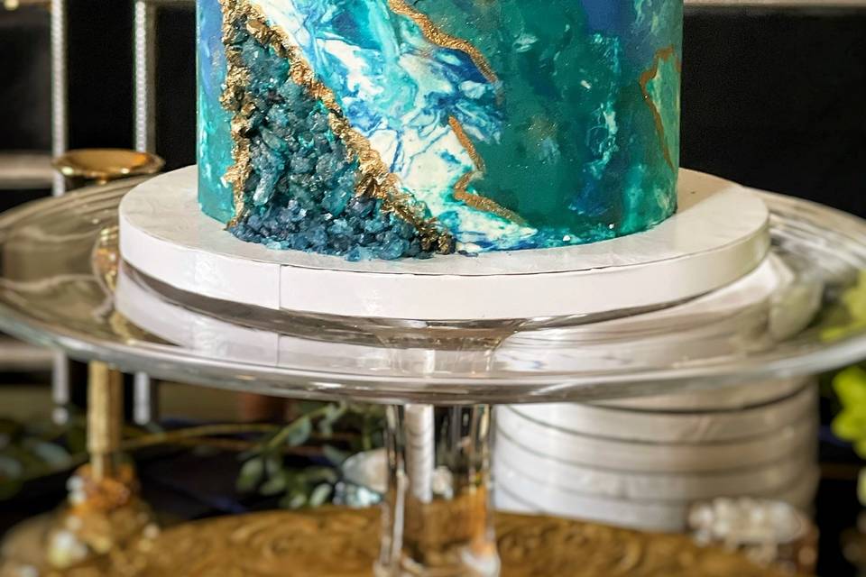 Geode marble cake