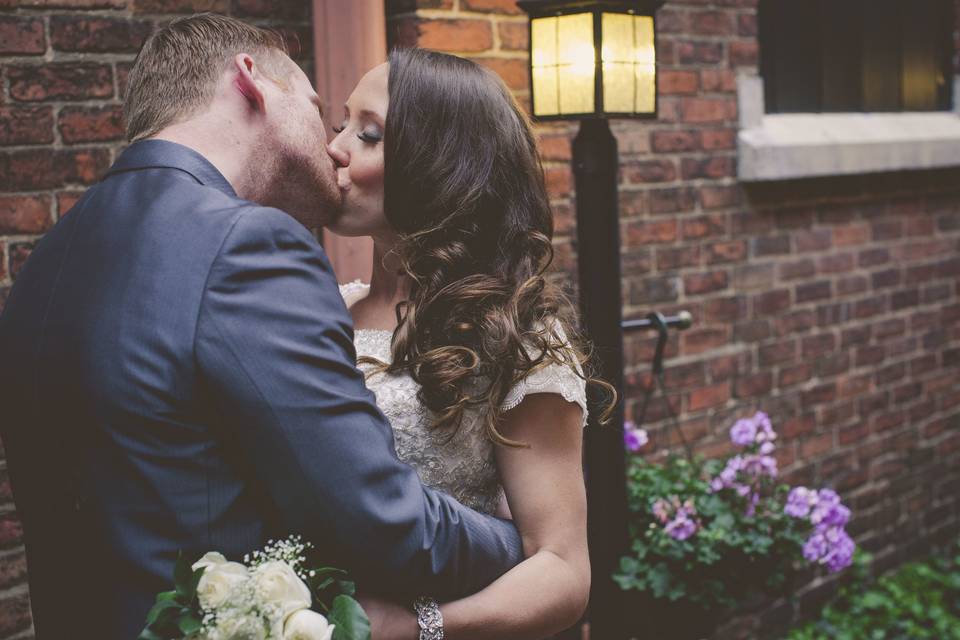 Newlyweds share a kiss