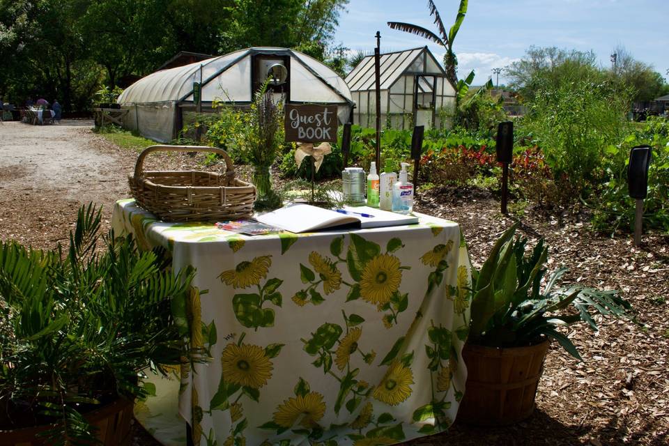 Guest-book table